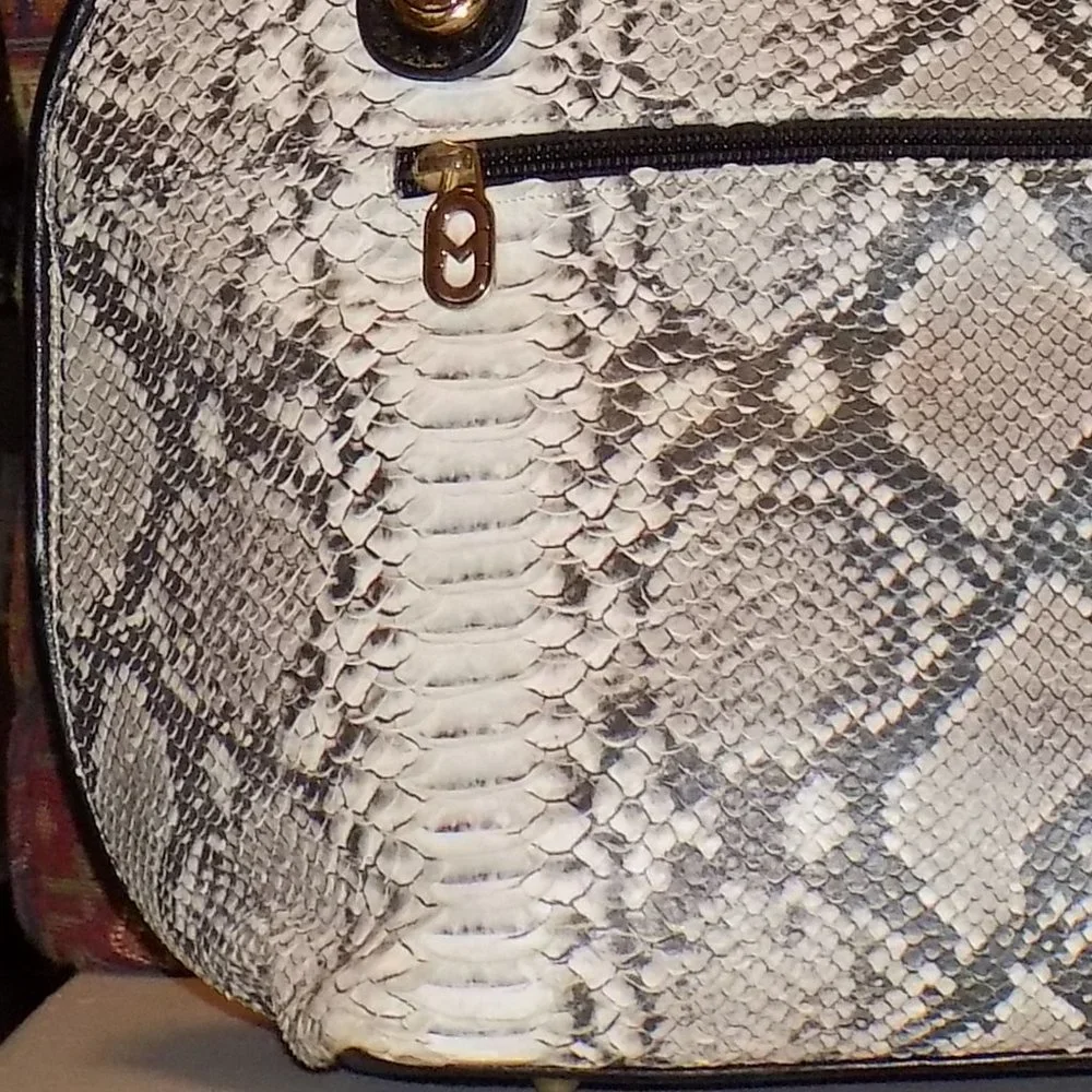 Marino Orlandi accordian bag snake embossed leather Italy - Picture 4 of 11